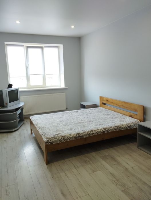 Подобова  і погодинна оренда! 1-2 к.,Галицька,  Обл.лік., АС2 .