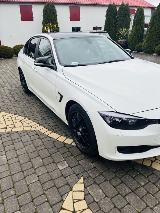 Bmw seria 3 f30.