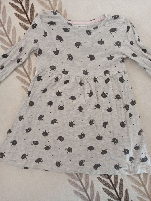 Сукня для дівчинки різні варіанти колір вік