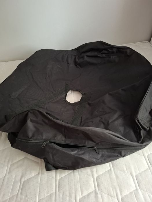 Pokrowce na koła do przechowywania.