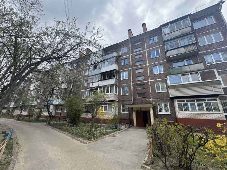 Продам 1кім.кв.вул.Левка Лук'яненка