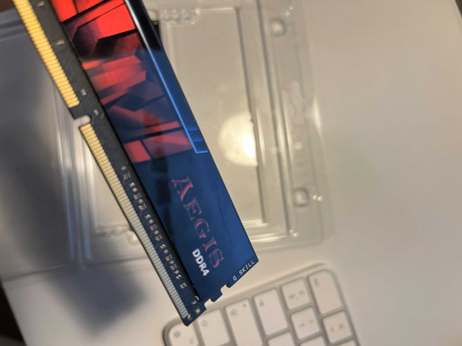 Memória RAM G.Skill Aegis DDR4 3200MHz 16GB 2x8GB CL16