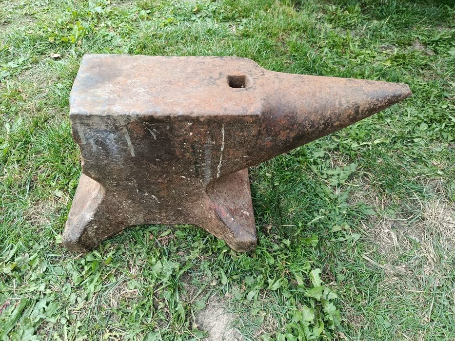 Kowadło kowalskie duże 85kg