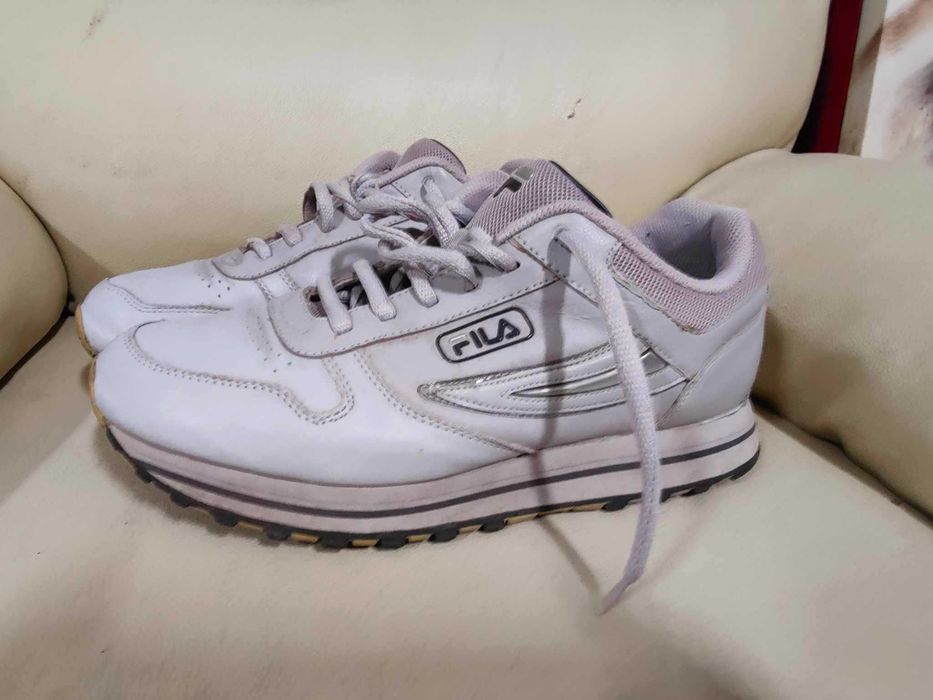 Sapatilhas cinzentas Fila tam. 42