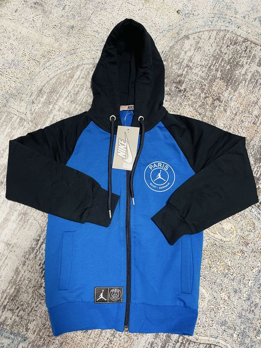 Кофта на молнии NIKE на рост 116- 122