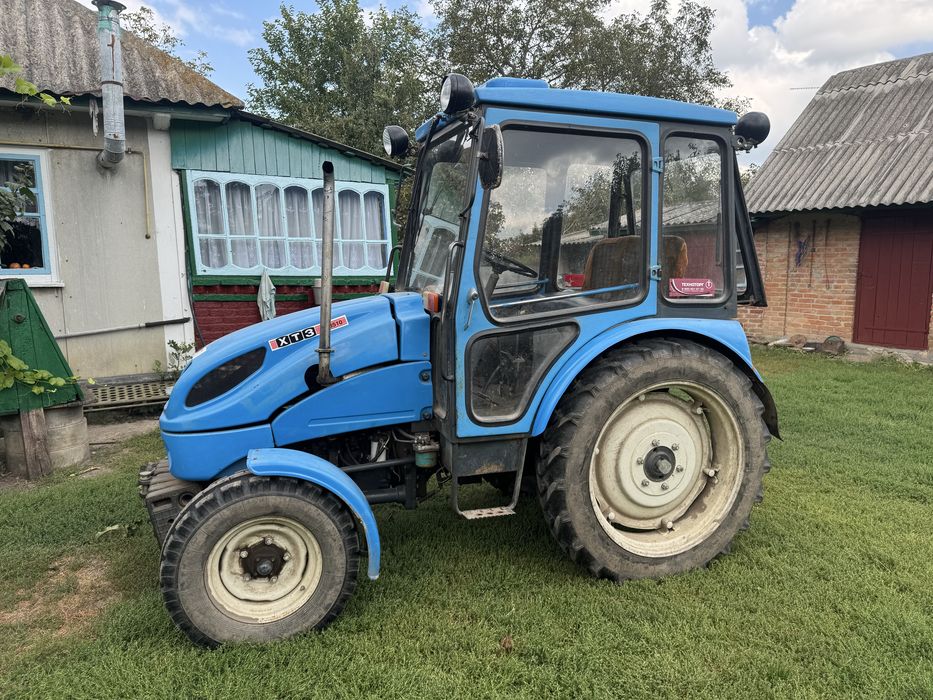 Продам трактор ХТЗ-3510, є навісне плуг, культиватор, косарка, граблі