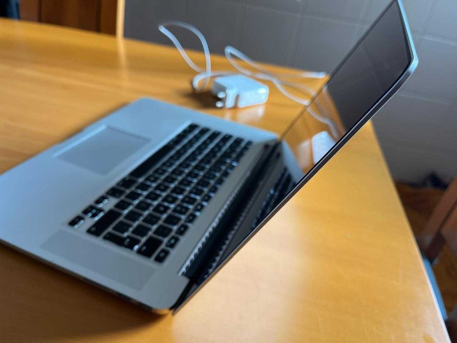 Macbook Pro 15" A1398 i7-4980HQ 16GB RAM 2TB SSD