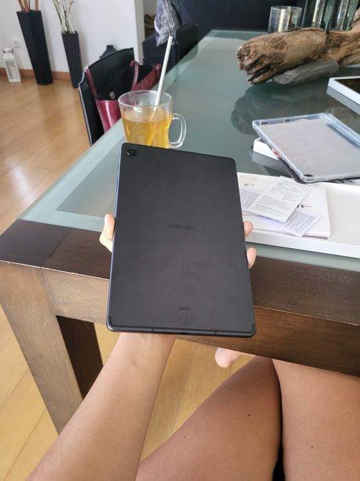 Samsung S6 Lite tablet with warranty until April 30, 202864586280983041121