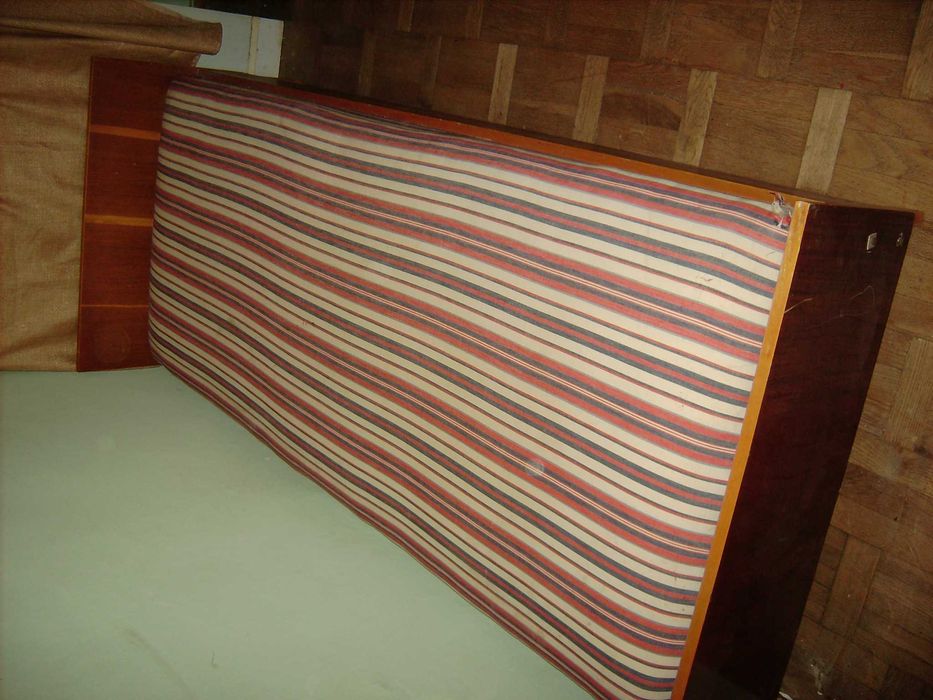 продам советскую 1-спальную кровать.