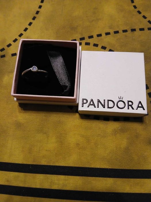 anel solitario coracao