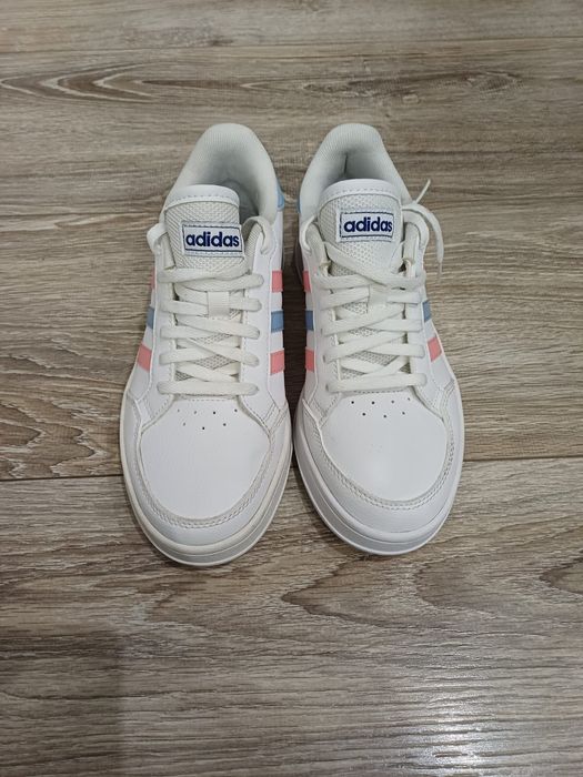 Damskie adidasy sneakersy Adidas rozm 37,5.