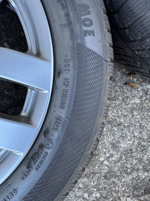 Шини зима зимові R17 225 55 Continental TS850P Runflat BMW G30 G31 X3