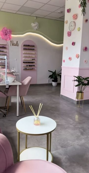 Szkolenia paznokci indywidualne i grupowe