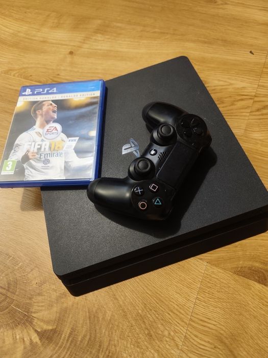 Sony PS4 500gb stan bardzo dobry