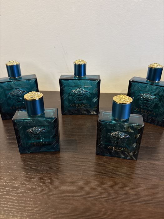 Puste fiolki po perfumach versace