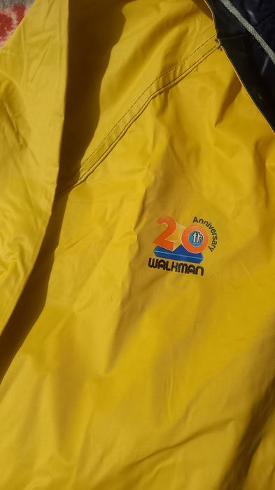 Impermeável/  Wind  Breaker    Sony  Walkman