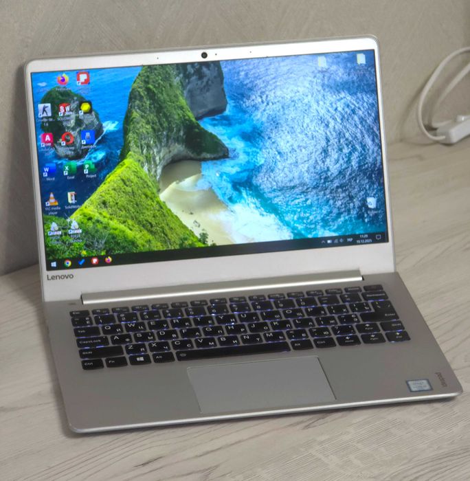 Ноутбук Lenovo 13.3" (Intel i3 6006u, 8Gb, SSD 256Gb)