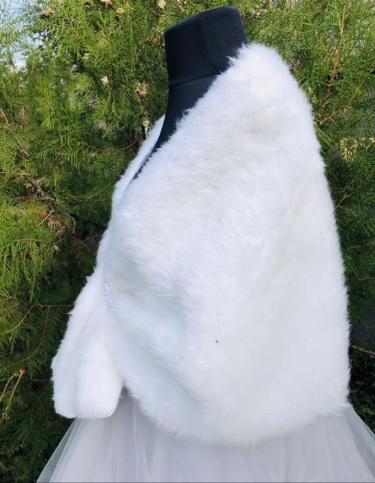 Шубка накидка для нареченоі штучне хутро