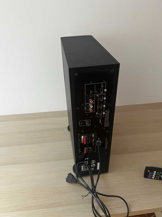 Yamaha SR-301 amplituner z subwoferem