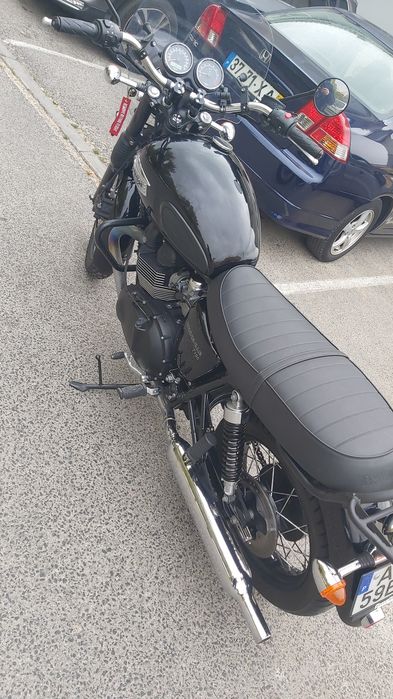 Triumph bonneville T100