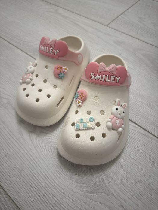 Крокси для дівчинки