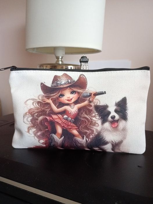 Śliczna mała kosmetyczka