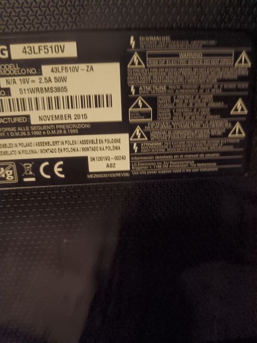 Smart tv de 45" como nova