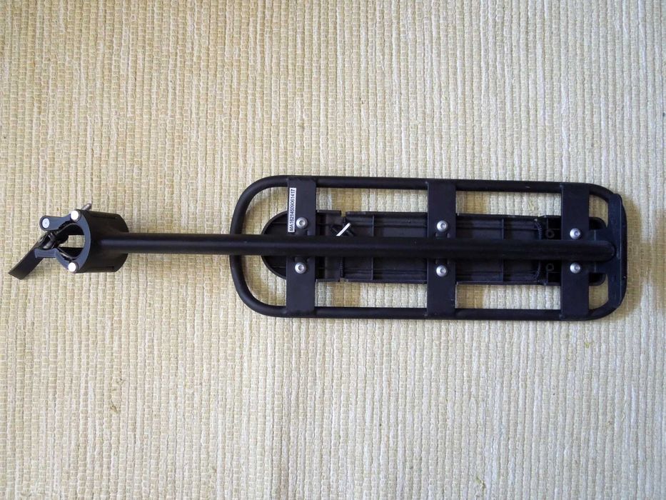 Porta bagagem de espigão de selim B´Twin 300 da Decathlon - em óptimo estado - ideal para BTT/MTB
