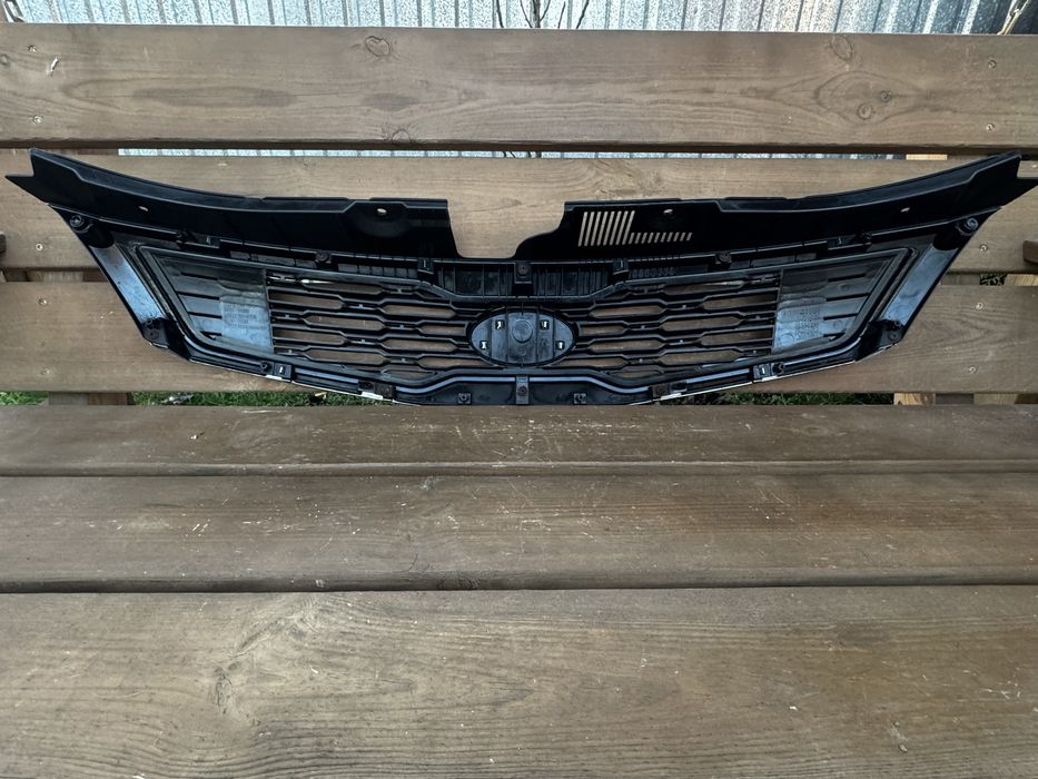 Решітка радіатора Kia Ceed 2009-2012