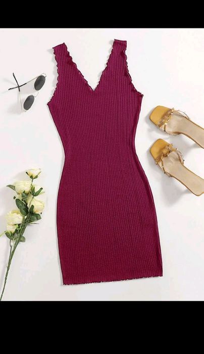 Prążkowana sukienka