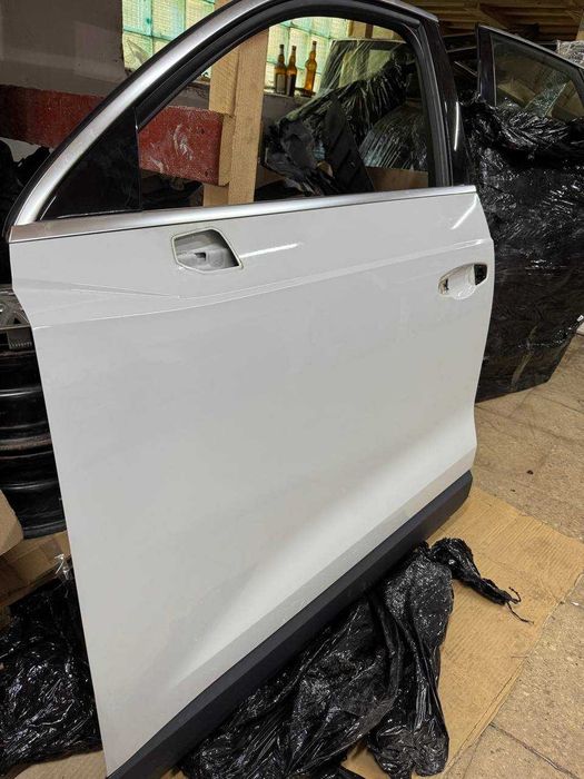 audi q3 83a SUV Двері ліві передні , в наявності Львів в колір LS9R