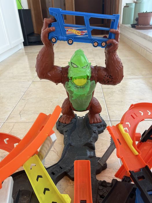 Hot Wheels Toxic Gorilla