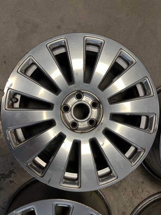 Диски R19 Audi 5x112 ET45 4E0601025