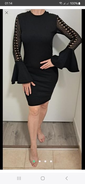 Красива жіноча сукня