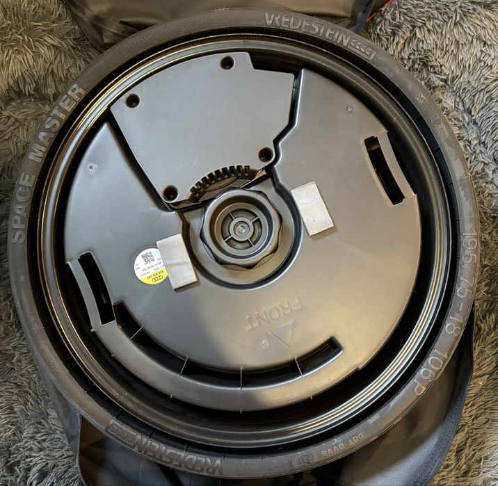 Audi Q5, opony letnie, belki, siatka bagażnika, koło dojaz., subbufer