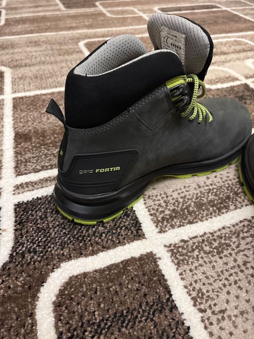 Черевики чоловічі