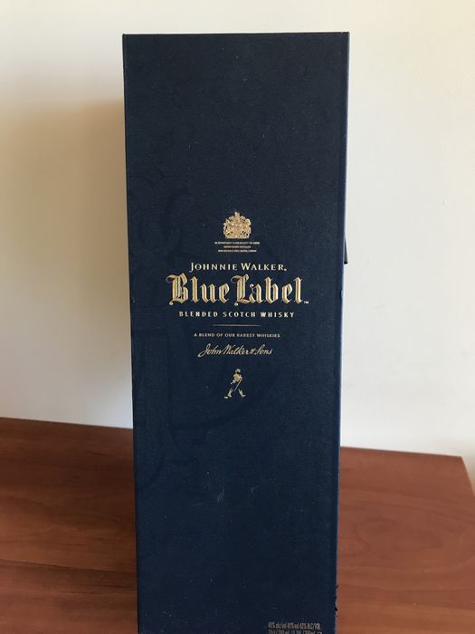 Упаковка для алкоголя Blue Label 700 ml  с бутылкой (оригинал)