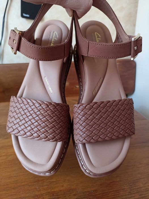 Весільні коричневі плетені босоніжки на платформі Clarks 40 р_25,5 см