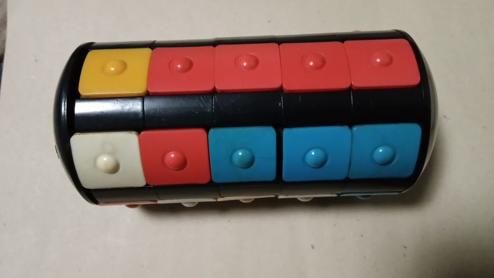 Кубик Рубика, цилиндр.