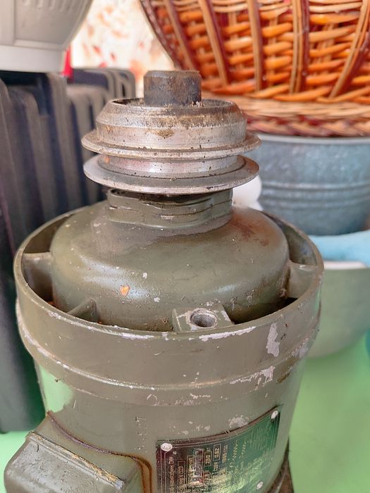 Двигатель от стиральной машины