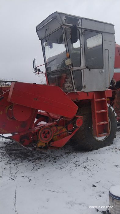 Комбайн Маісей Фергусон 430