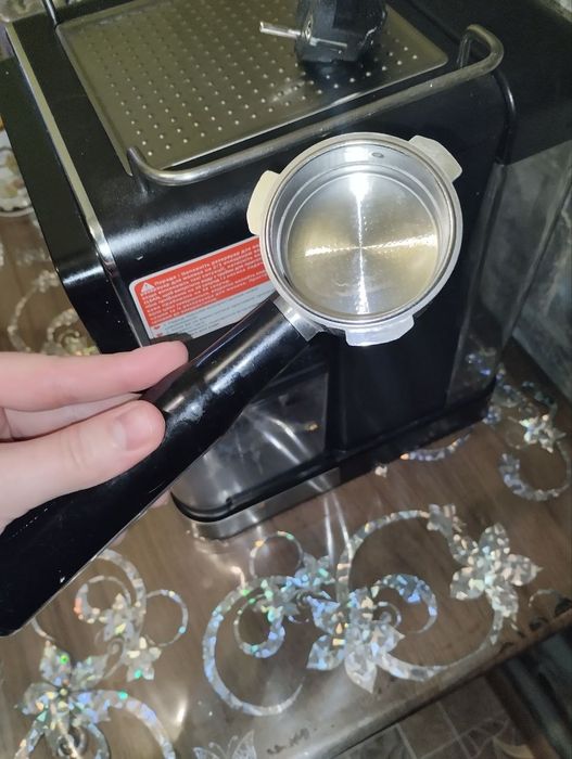 Продам кофе машину б/у