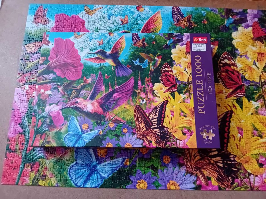 Puzzle Trefl 1000 kompletne i zadbane