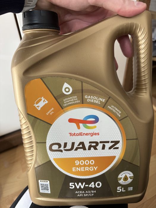 Olej QUARTZ 5W-40