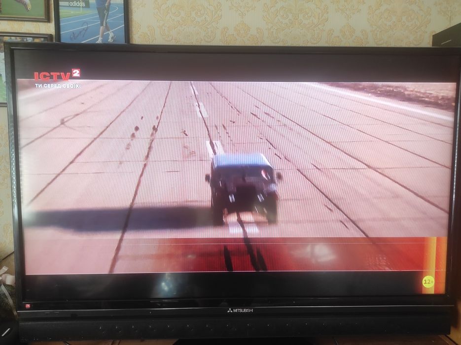 Телевізор мітсубісі 55 "