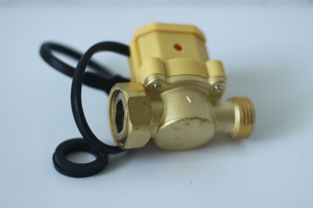 Реле протока воды 3/4" с регулировкой. Для насоса, котла, станции.