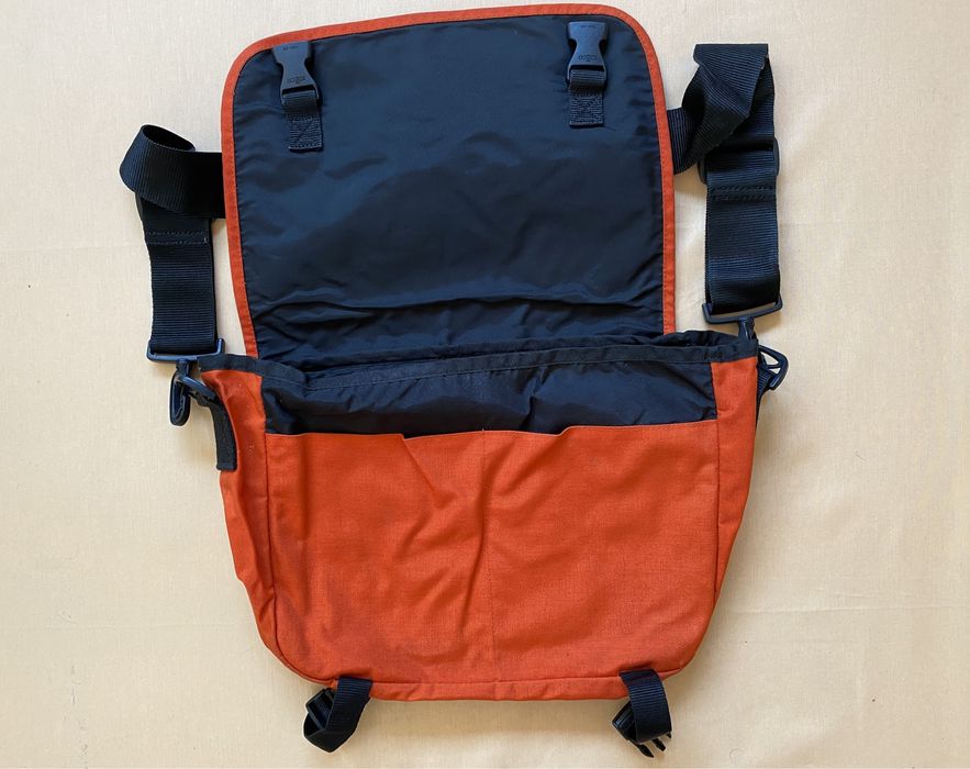 Pasta/mala eastpack laranja