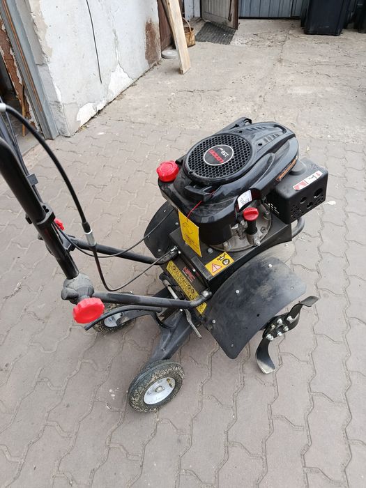 Glebogryzarka spalinowa