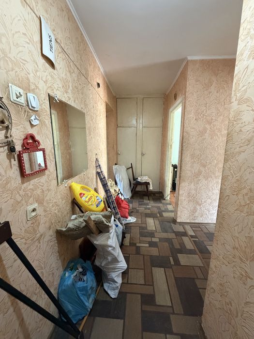 Продаж 2х кімн квартири вул Домбровського рн Дастору 3/5 поверх цегляного будинку