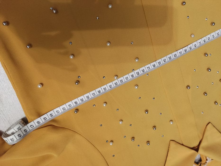 Żółta bluzka z aplikacją